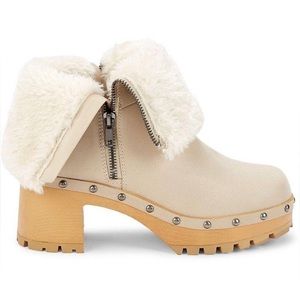 MIA Womens Sueli Studded Lugged Sole Ankle Boots Size 9